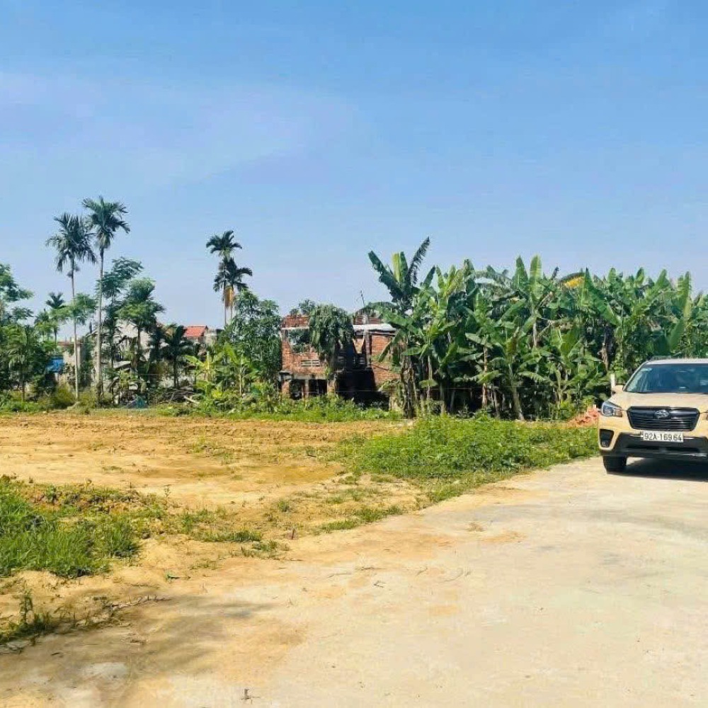 Lô đất vườn diện tích lơn 370m2 giá chỉ 7,xx triệu/nền